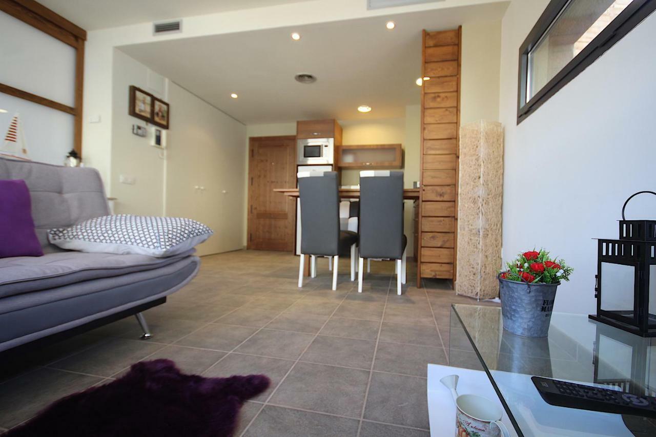 Romantic Loft Salas de Pallas Bagian luar foto