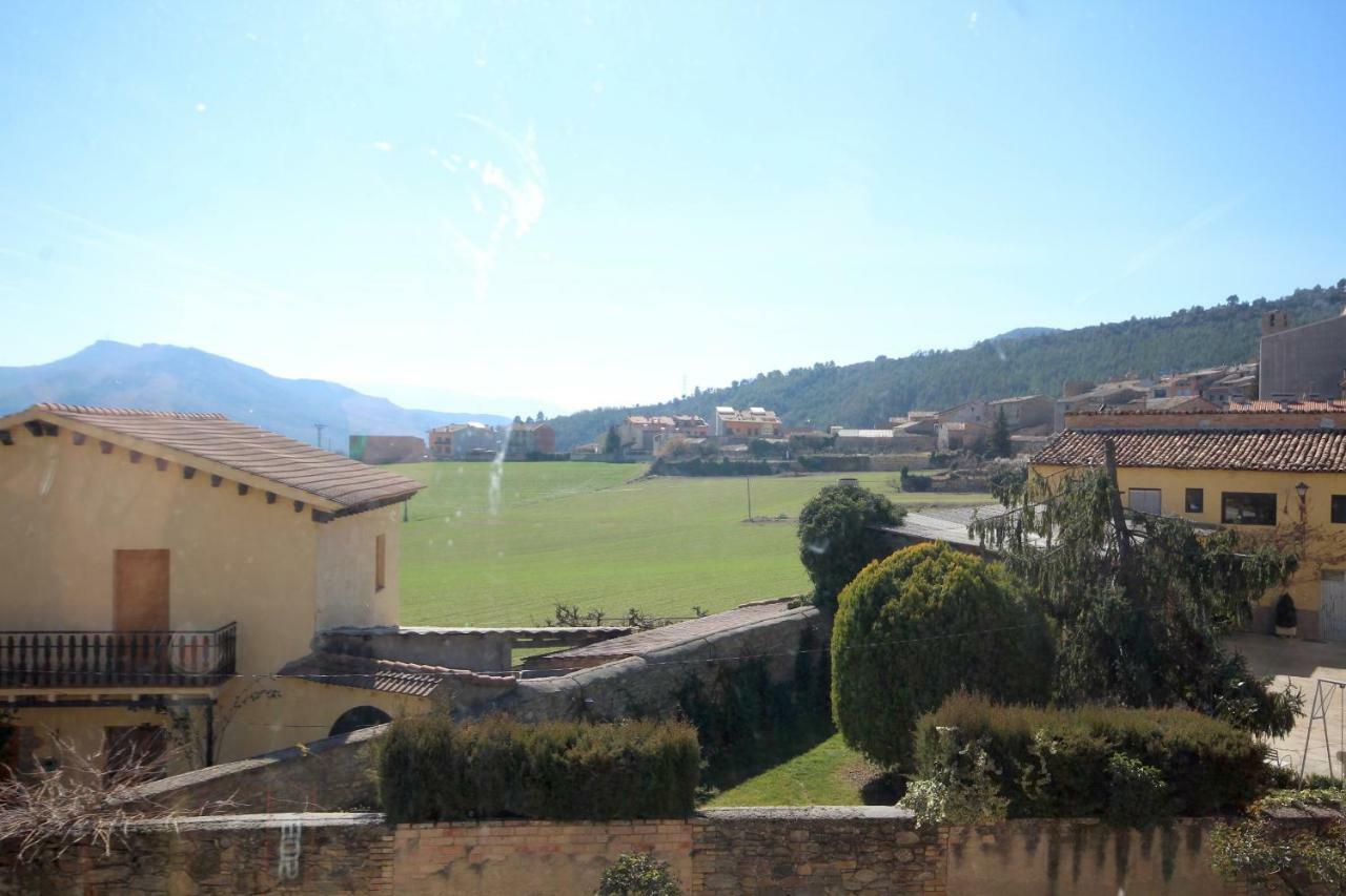 Romantic Loft Salas de Pallas Bagian luar foto