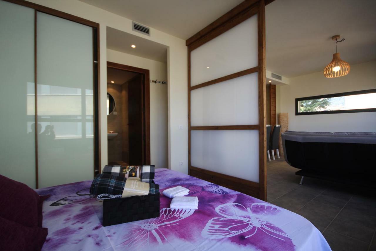 Romantic Loft Salas de Pallas Bagian luar foto